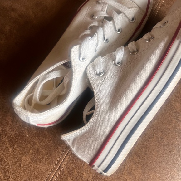 Converse chuck taylor youth (kids) white, sz 2.5 - Picture 12 of 15